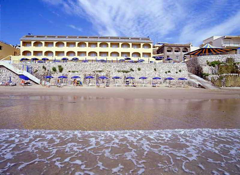 אנזיו Grand Hotel Dei Cesari Dependance מראה חיצוני תמונה