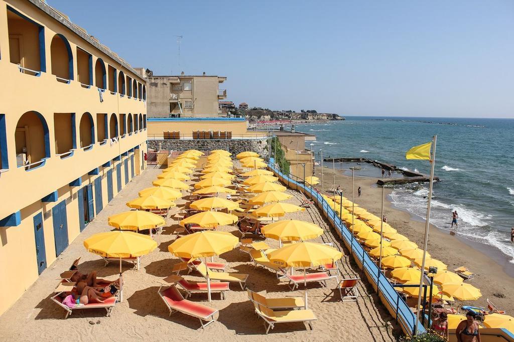 אנזיו Grand Hotel Dei Cesari Dependance מראה חיצוני תמונה